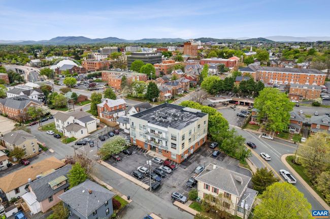 APT-1 - 820 E High St, Condo with 1 bedrooms, 1 bathrooms and null parking in CHARLOTTESVILLE VA | Image 5