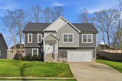 1305 Sussex Dr, Clarksville, TN, 37042-2028 | Card Image