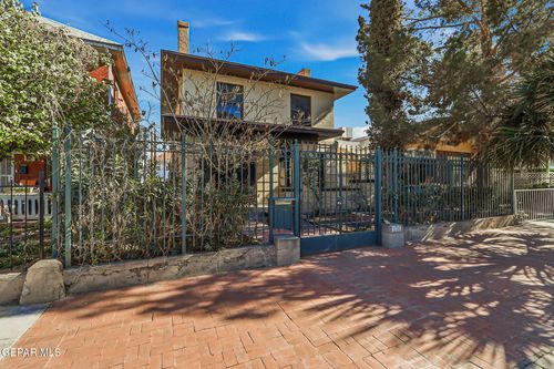 3-1016 E Rio Grande Ave, El Paso, TX, 79902-4617 | Card Image