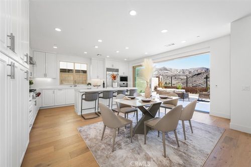 107 Somera, Irvine, CA, 92602-0315 | Card Image