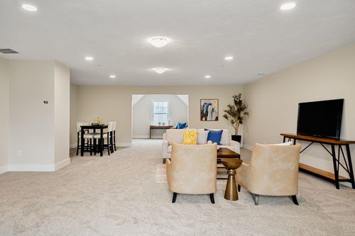 23-61 Driftwood Cir, Sandown, NH, 03873 | Card Image