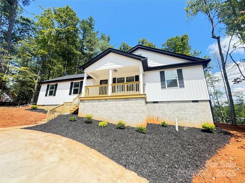 409 Scarlett Oak Ct Ne, Lenoir, NC, 28645-9317 | Card Image