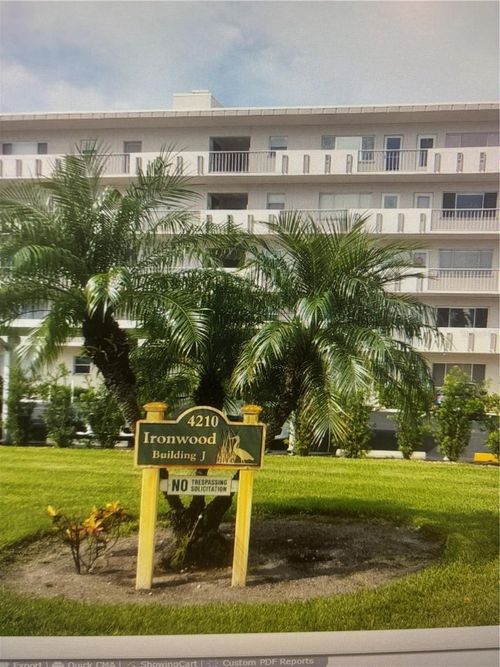 404j-4210 Ironwood Cir, Bradenton, FL, 34209-6814 | Card Image