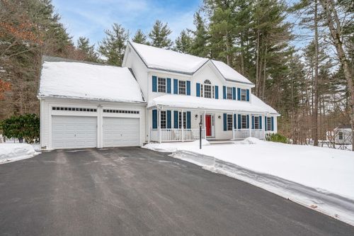 38 Buckingham Dr, Londonderry, NH, 03053-2311 | Card Image