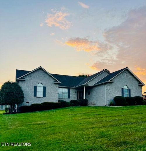 114 Tradewind St, Clinton, TN, 37716-5986 | Card Image
