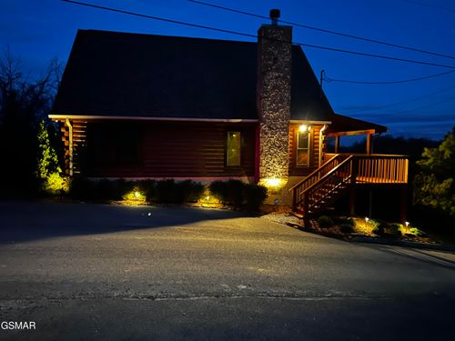 2048 Eagle Feather Dr, Sevierville, TN, 37876-0687 | Card Image