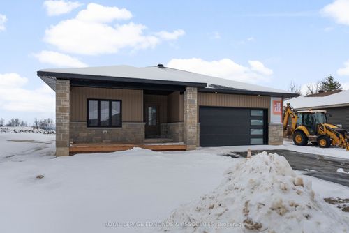 26 Bamagillia St, Cobden, ON, K0J1K0 | Card Image