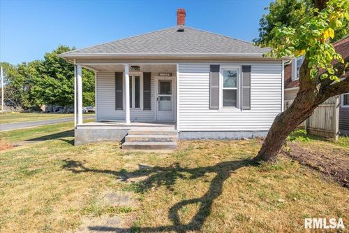 300 Walnut St, Kincaid, IL, 62540-4588 | Card Image