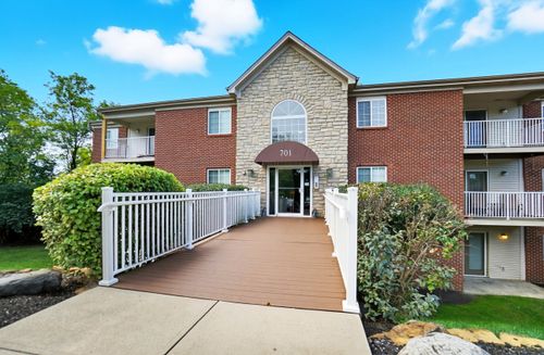 2-701 Napa Valley Ln, Crestview Hills, KY, 41017-5115 | Card Image