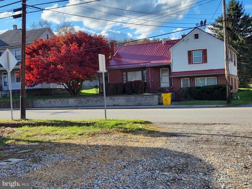 202 S Main St, Davidsville, PA, 15928-8320 | Card Image