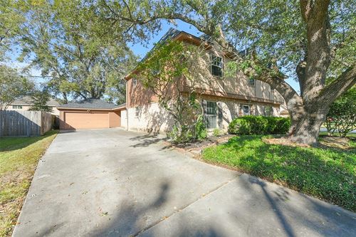 7719 12th Fairway Ln, Humble, TX, 77346-2117 | Card Image