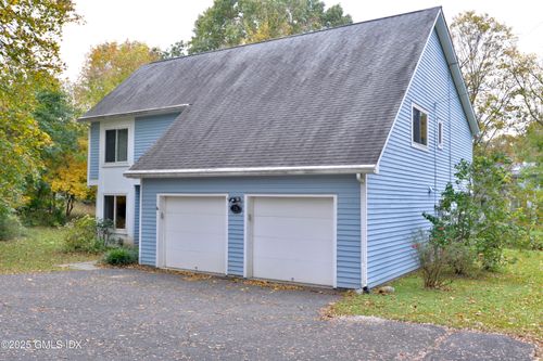 35 Homestead Rd, Greenwich, CT, 06831-4222 | Card Image