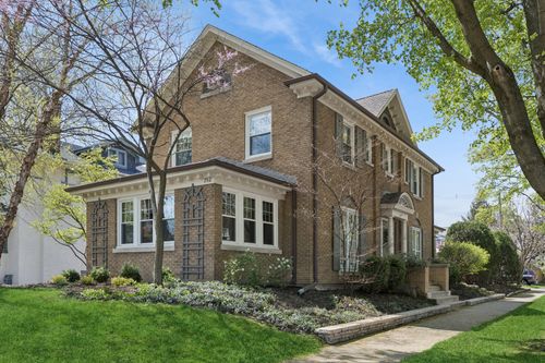 752 Lathrop Ave, River Forest, IL, 60305-1839 | Card Image