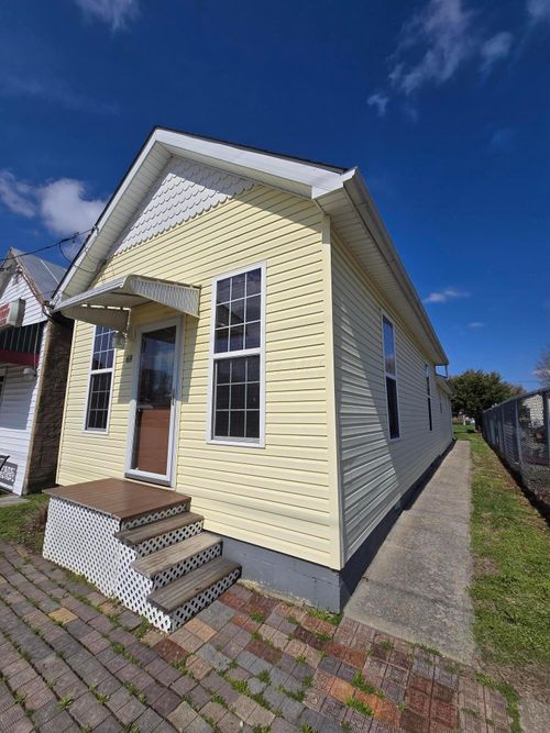 69 W Canal St, Carroll, OH, 43112-9010 | Card Image