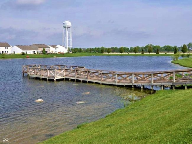Fishing Pier on Lake. | Image 42
