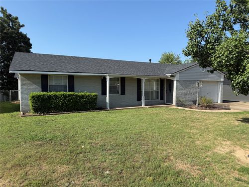 1215 Wade Wells Dr, Henryetta, OK, 74437-2439 | Card Image