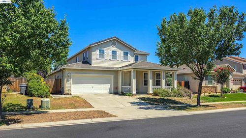 1899 River Run Dr, Marysville, CA, 95901-8271 | Card Image