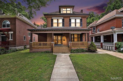 5644 Bartmer Ave, Saint Louis, MO, 63112-2822 | Card Image