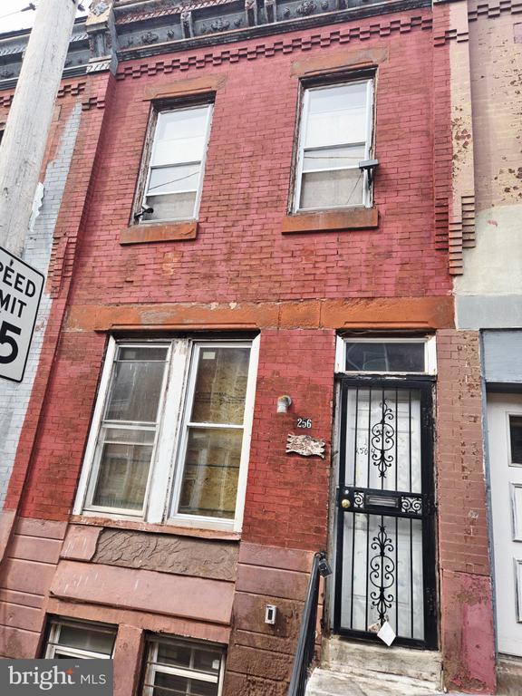 Residential in PHILADELPHIA 3