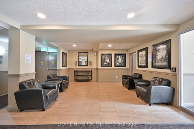 111 - 5225 Finch Ave E, Condo with 2 bedrooms, 1 bathrooms and 1 parking in Scarborough ON | Image 5