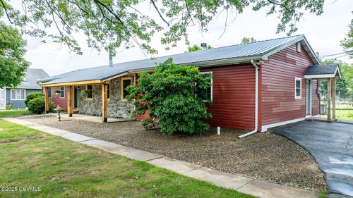 909 Fair St, Nescopeck, PA, 18635-2173 | Card Image
