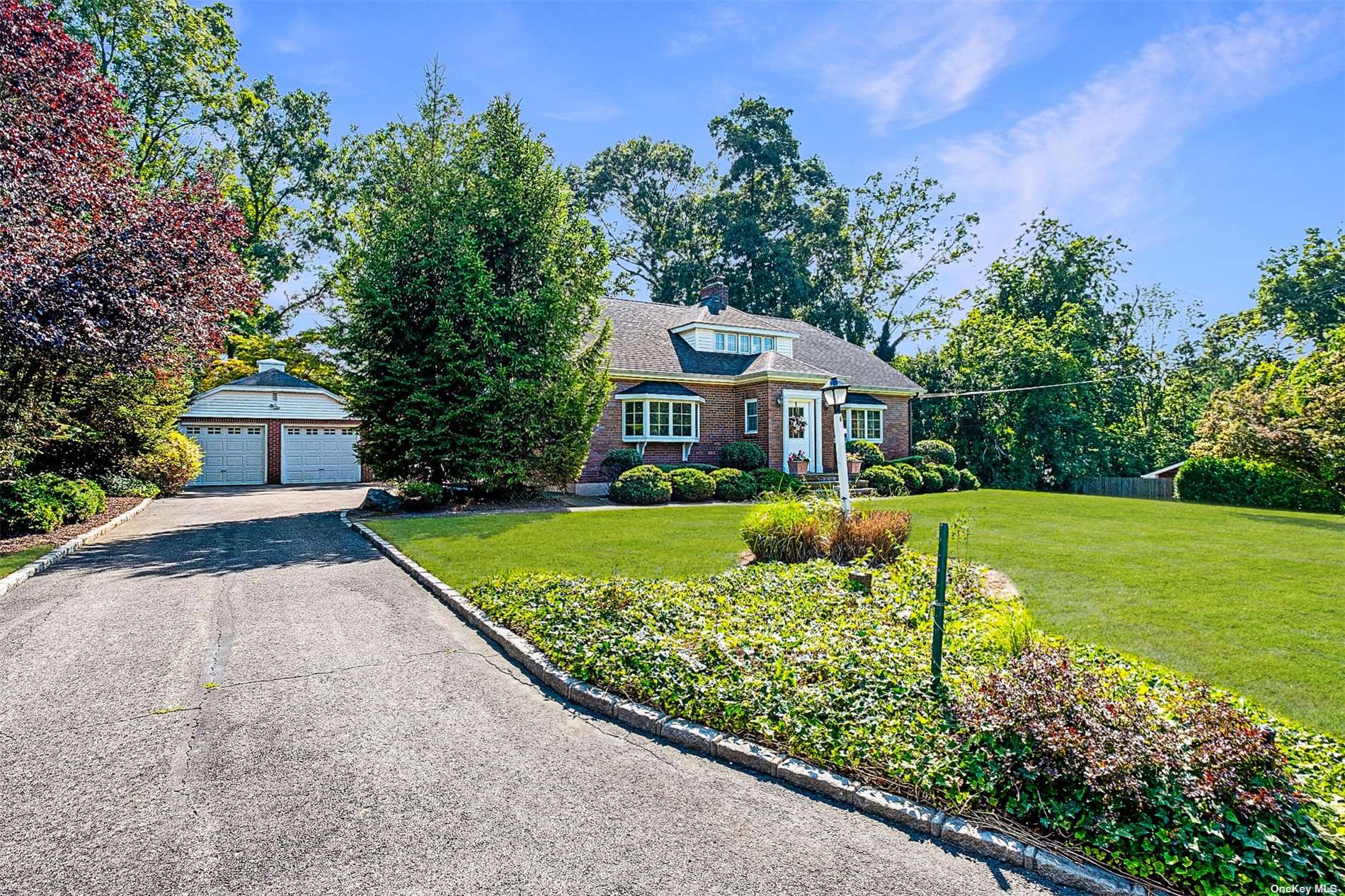 Wincrest Dr, Huntington, NY 11743