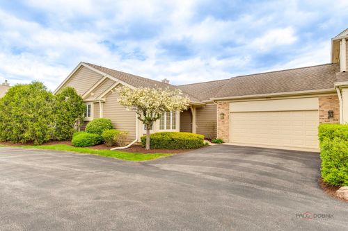 122 Kilchurn Ln, Inverness, IL, 60067-8010 | Card Image