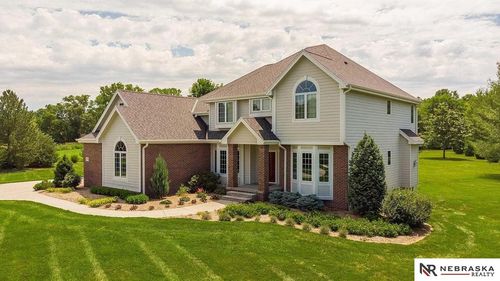 5401 New Castle Road, Lincoln, NE, 68516 | Card Image