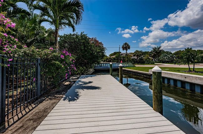147 Bay Point Dr Ne, House other with 4 bedrooms, 4 bathrooms and null parking in St Petersburg FL | Image 76