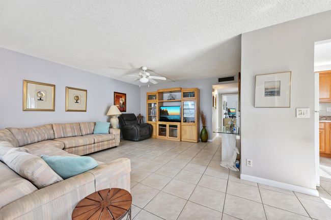 498 Normandy K, Condo with 2 bedrooms, 2 bathrooms and null parking in Delray Beach FL | Image 4