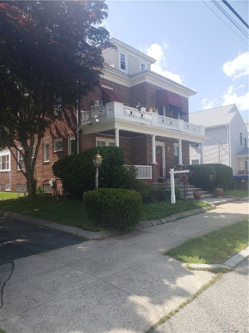 106 Langdon St, Providence, RI, 02904-1111 | Card Image