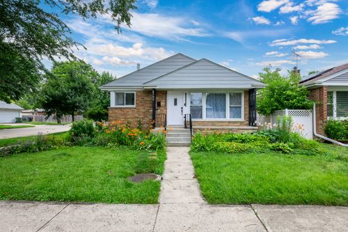 8500 Lawndale Ave, Skokie, IL, 60076-2332 | Card Image