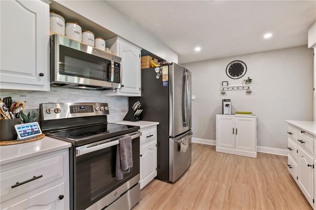 208 Chan Mowr Drive, House other with 3 bedrooms, 2 bathrooms and 2 parking in Middlesex Twp PA | Image 8