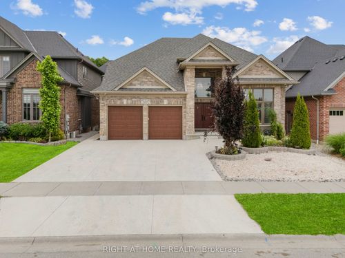 624 Superior Dr, London, ON, N5X0M2 | Card Image