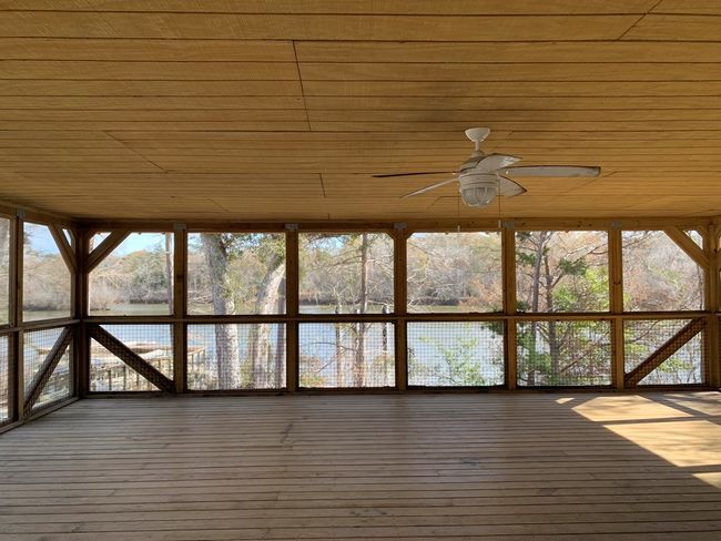 Beautiful river views from the pavilions | Image 15