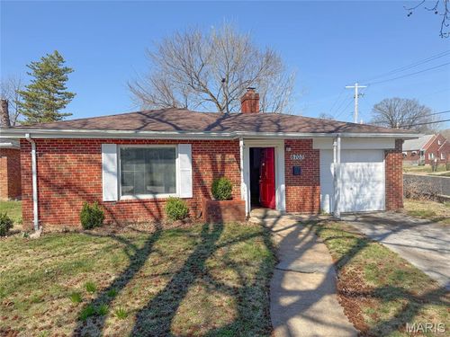 6703 Etzel Ave, Saint Louis, MO, 63130-2428 | Card Image