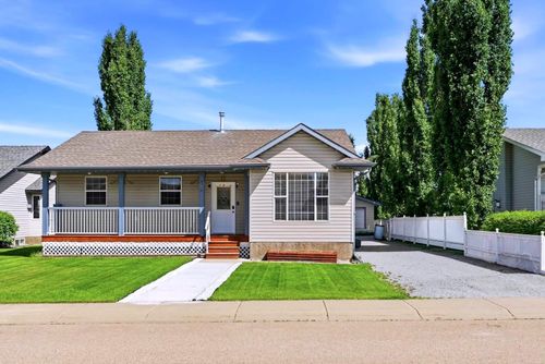 4518 54a Avenue Cres, Innisfail, AB, T4G1X8 | Card Image