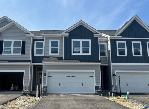 156 River Ridge Dr, Coraopolis, PA, 15108-8905 | Card Image