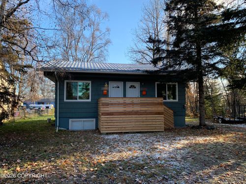 1521 Kinnikinnick St, Anchorage, AK, 99508-3016 | Card Image