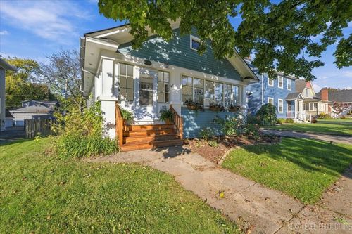 102 Anderson Blvd, Geneva, IL, 60134-2012 | Card Image