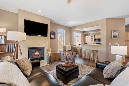 127 Carriage Way, Deforest, WI, 53532 | Card Image