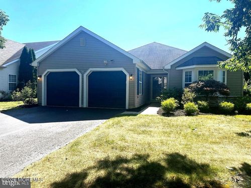 19 Sandhurst Road, Lakewood, NJ, 08701 | Card Image