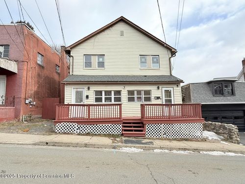 212 Center Ave, Plymouth, PA, 18651-1202 | Card Image