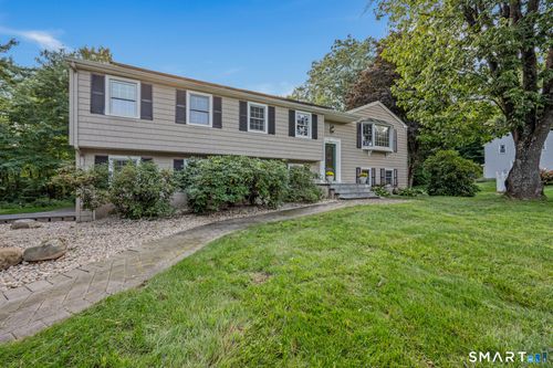 7 Banbury Rd, West Simsbury, CT, 06092-2601 | Card Image