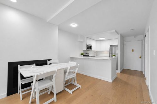 6a-250 E 31st St, New York, NY, 10016-6396 | Card Image
