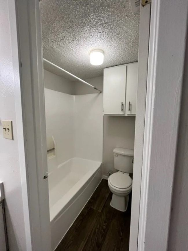 APT-303 - 6010 N Lamar Blvd, Condo with 1 bedrooms, 1 bathrooms and 1 parking in Austin TX | Image 9