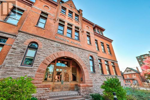 318-200 Stinson St, Hamilton, ON, L8N4J5 | Card Image