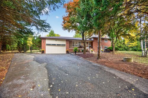 2738 Concession Rd 4, Loretto, ON, L0G1L0 | Card Image