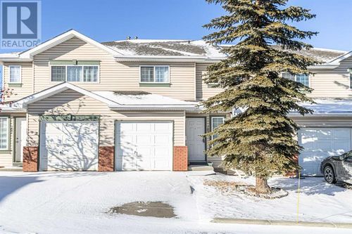 105 Country Hills Gdns Nw, Calgary, AB, T3K5G1 | Card Image