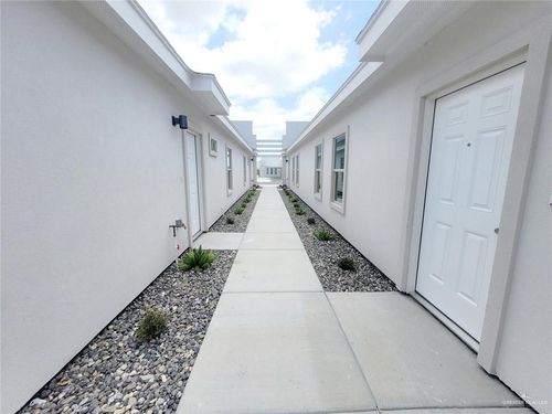 3-3809 Las Vistas Ln, Weslaco, TX, 78596 | Card Image